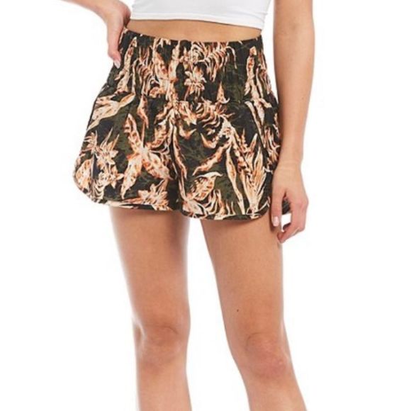 NWT - FP MOVEMENT Printed The Way Home Shorts In Black Combo - Picture 2 of 10